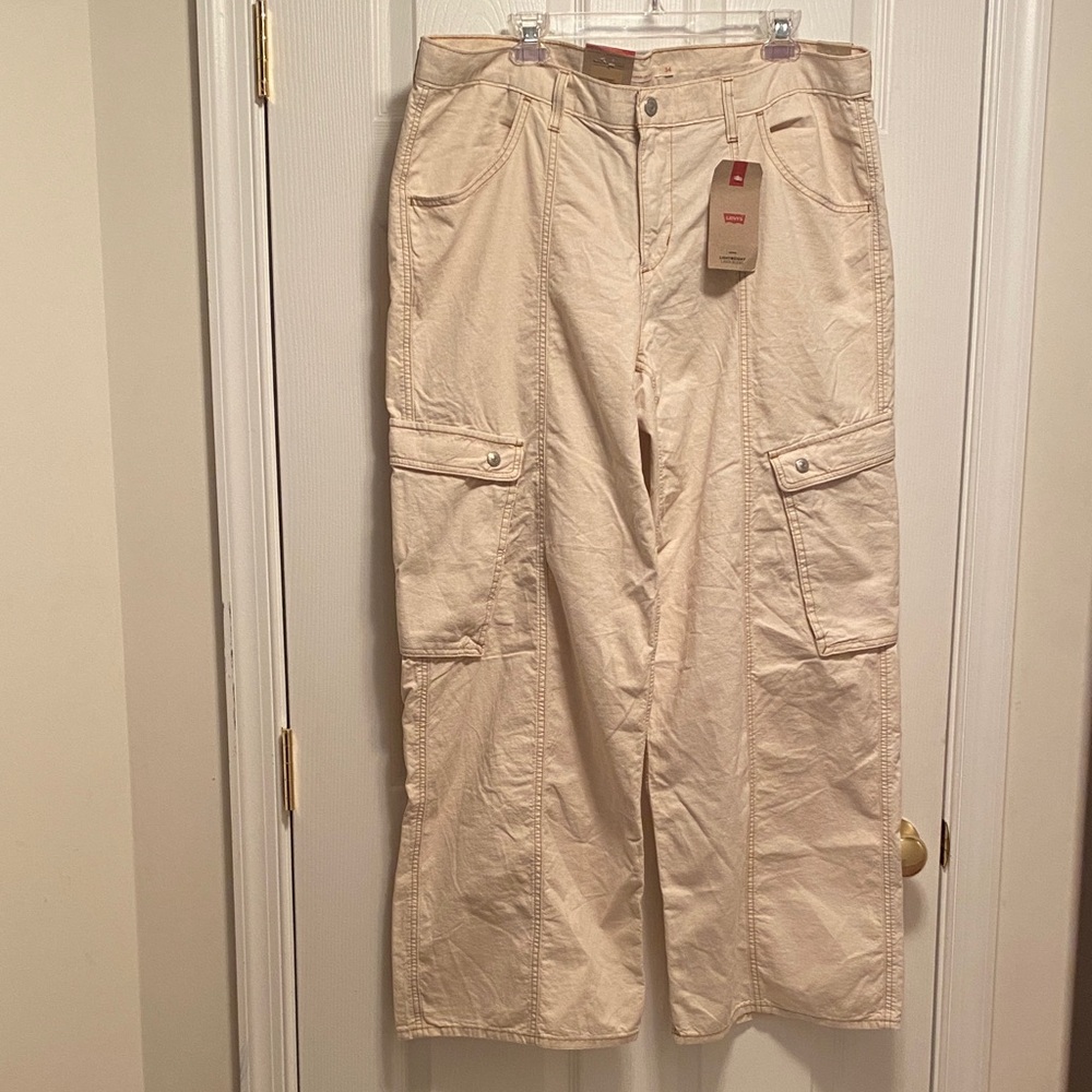 Levi's Women’s Superlow Loose Cargo Pants…size 34x32 - Picture 1 of 7